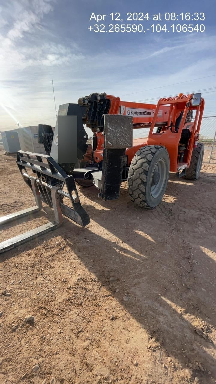 2021 SKYTRAK 12054