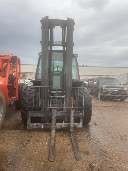 2022 CASE 588H