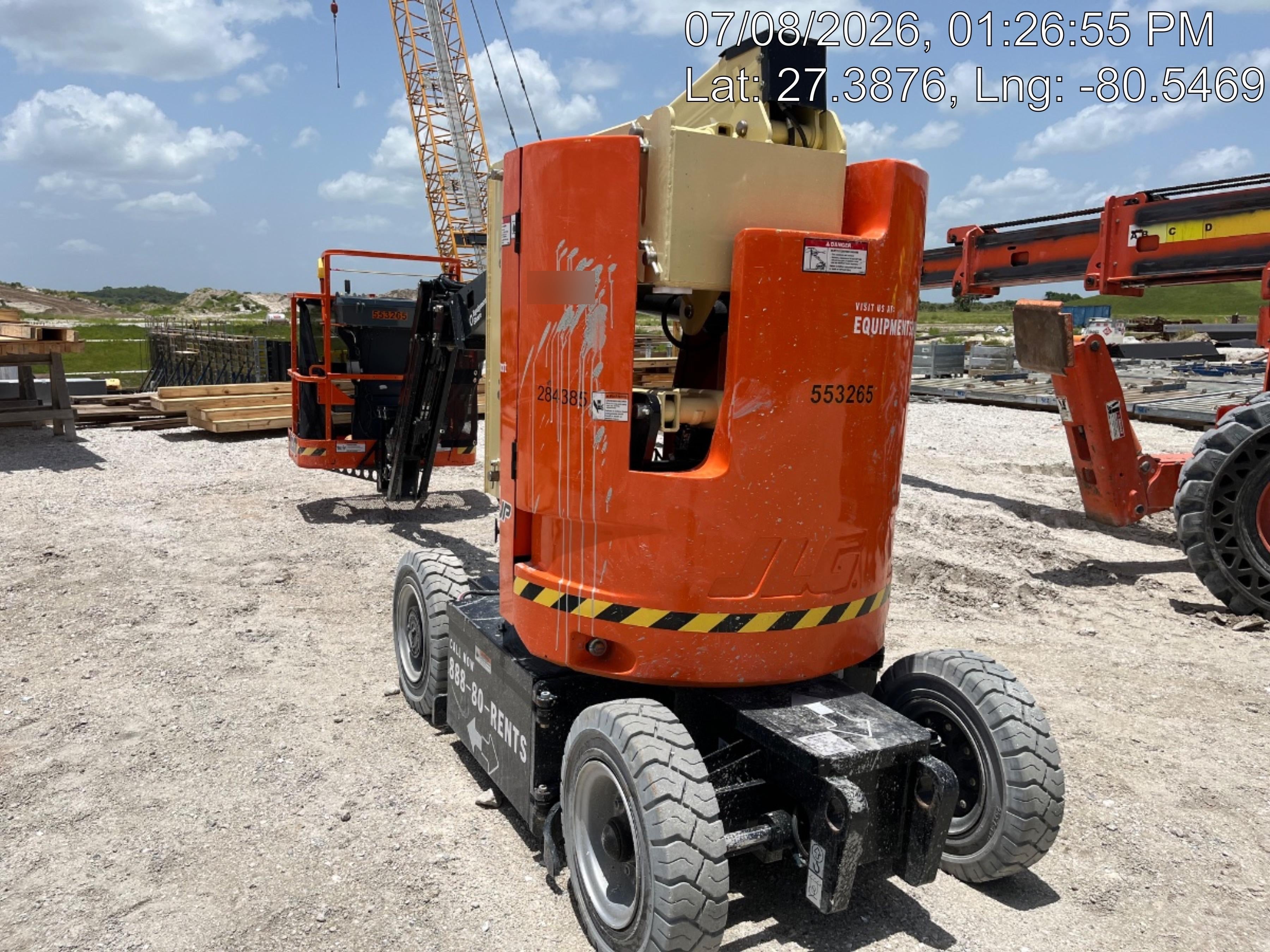 2025 JLG E300AJP