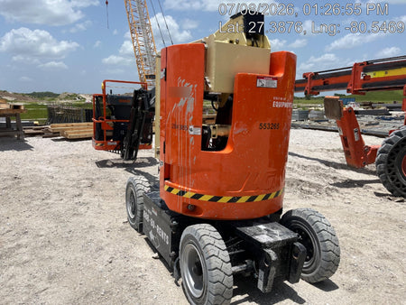 2025 JLG E300AJP