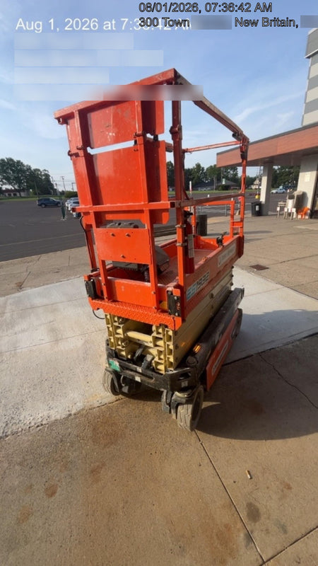 2022 JLG ES1932