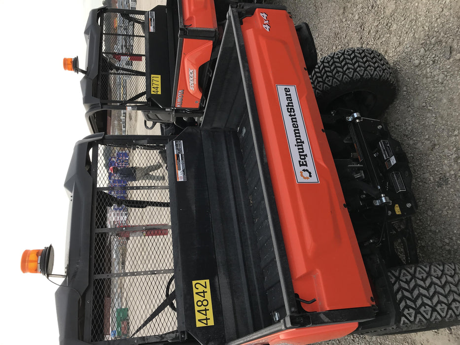 2019 Kubota RTV-XG850WL-H 4wd Utility Cart, Gas, 2 Seat, LED Strobe, Windshield Tempered Glass, Plastic Canopy, Wire Harness Kit, Backup Alarm