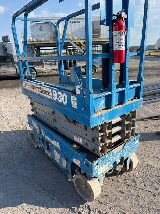 2018 Genie GS-1930 Genie GS-1930 w/Fixed Rail, Chain Entry