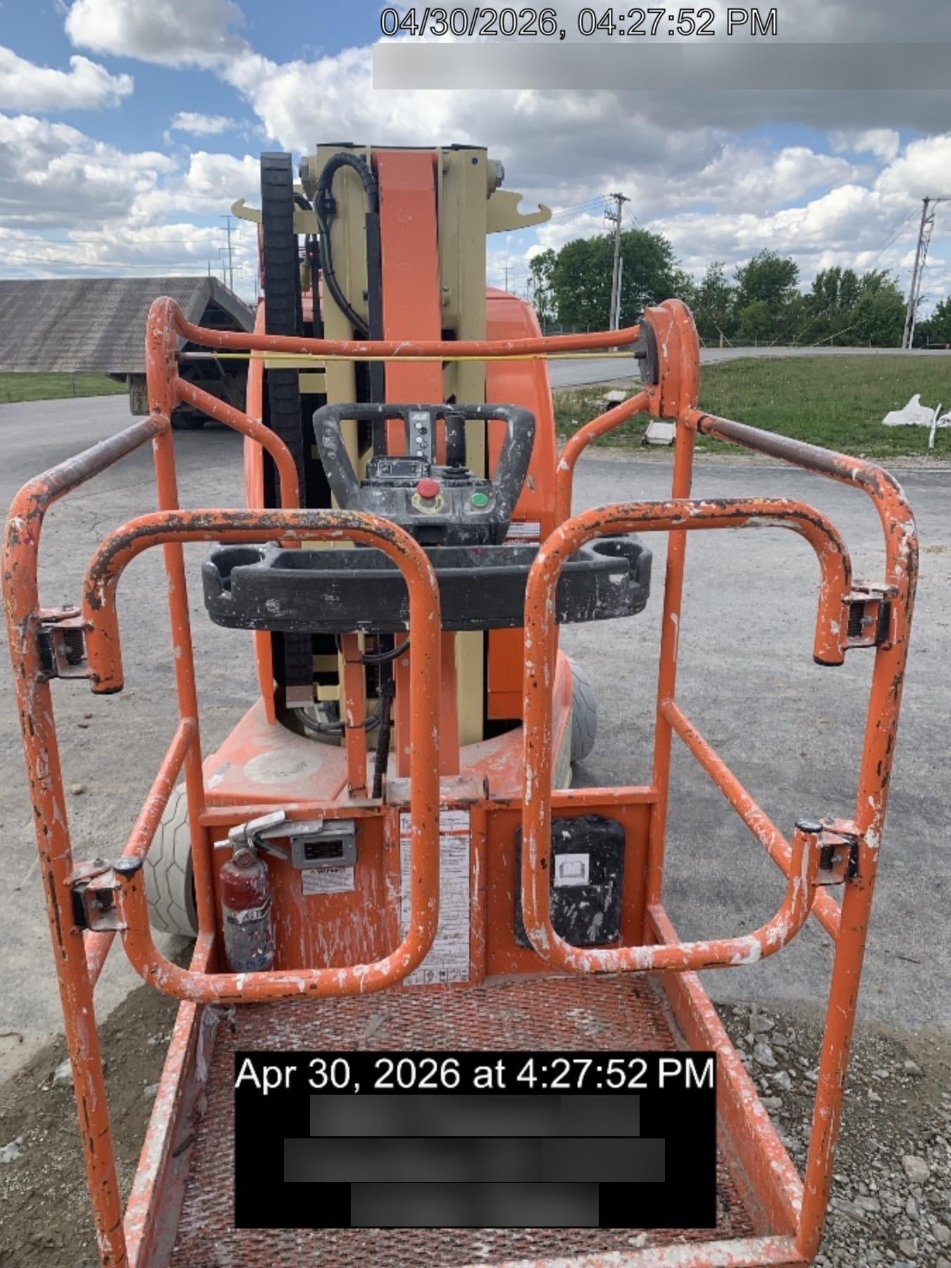 2022 JLG 26E