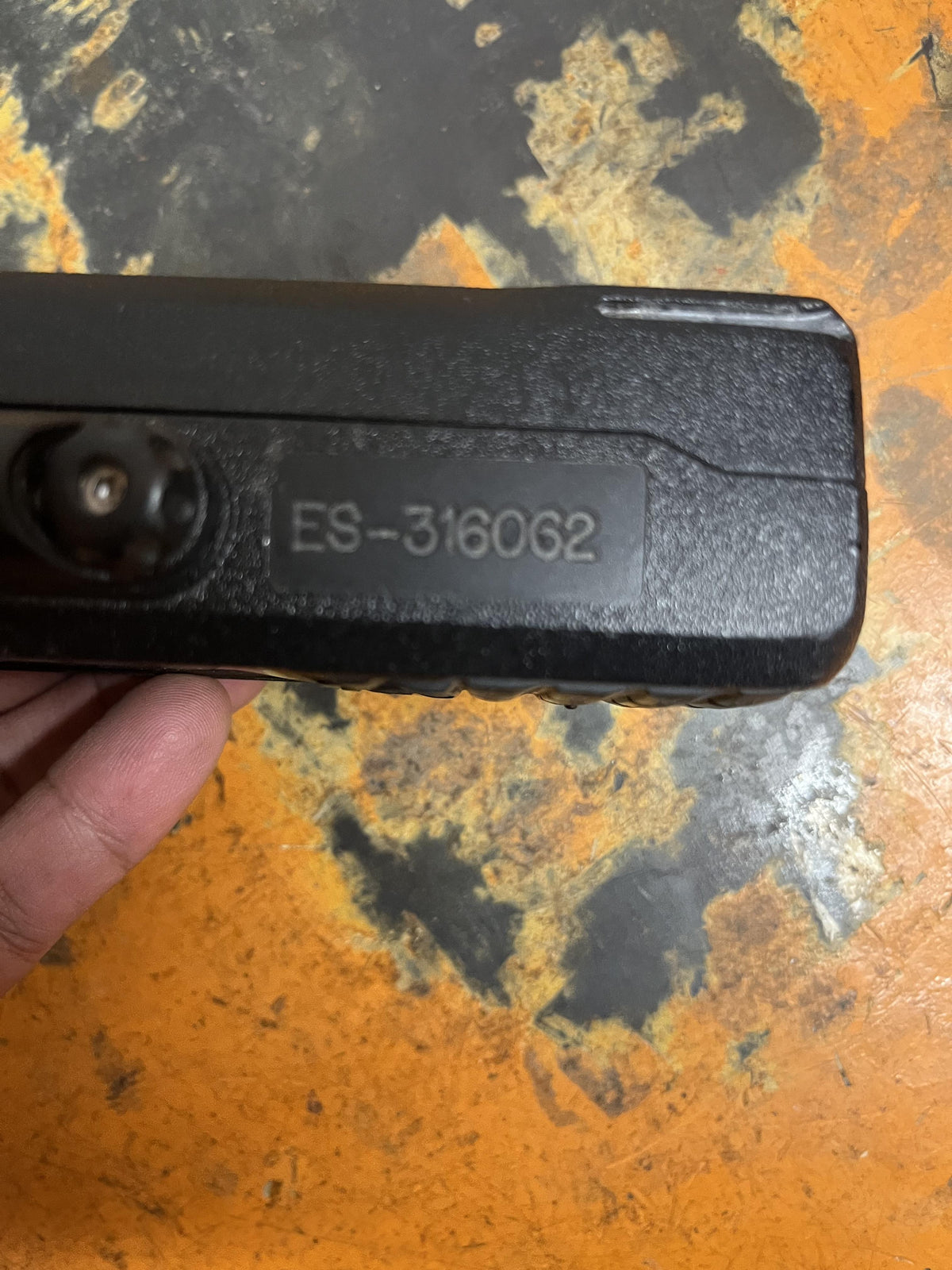2023 MOTOROLA R7 DISPLAY