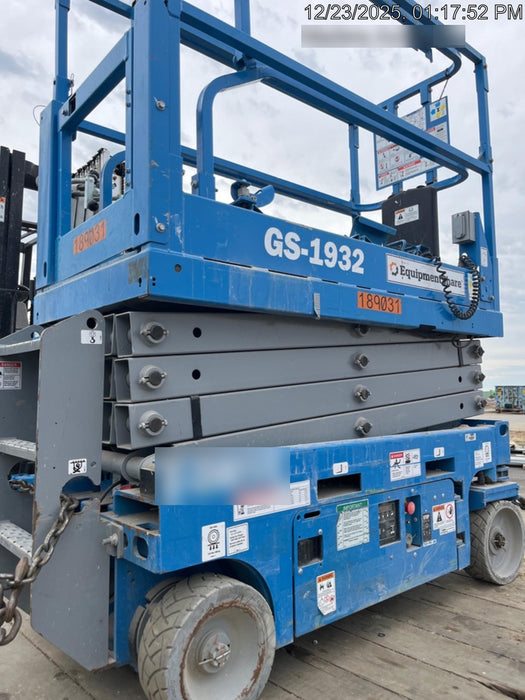 2021 GENIE GS-1932