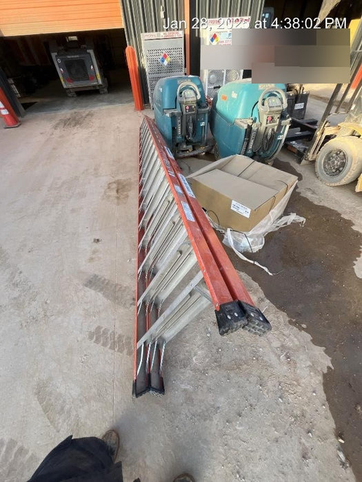 2020 LOUISVILLE LADDER FM1416HD