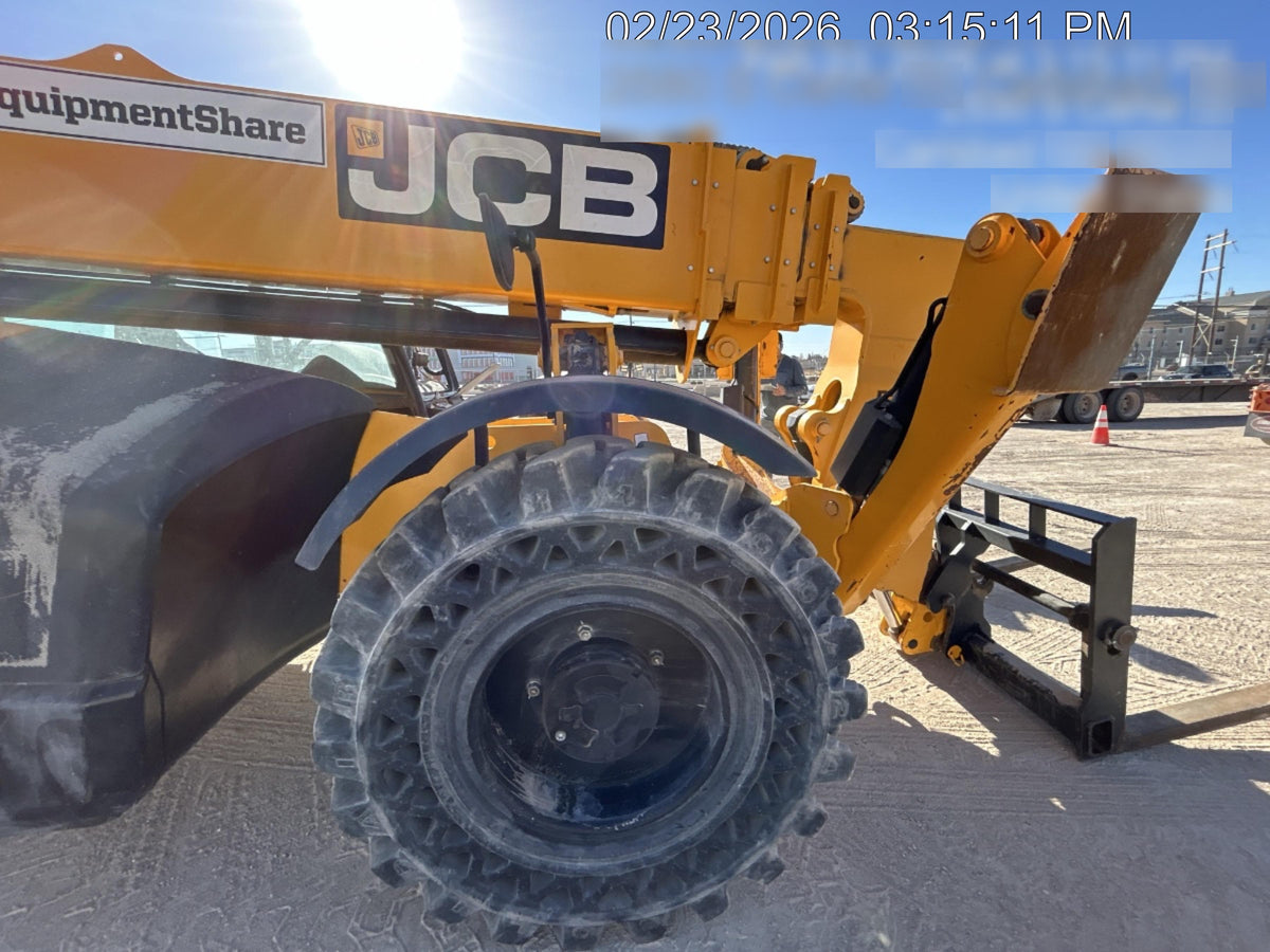 2019 JCB 512-56