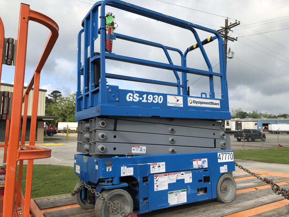 2019 Genie GS-1930 Fixed Rails with Chain Entry