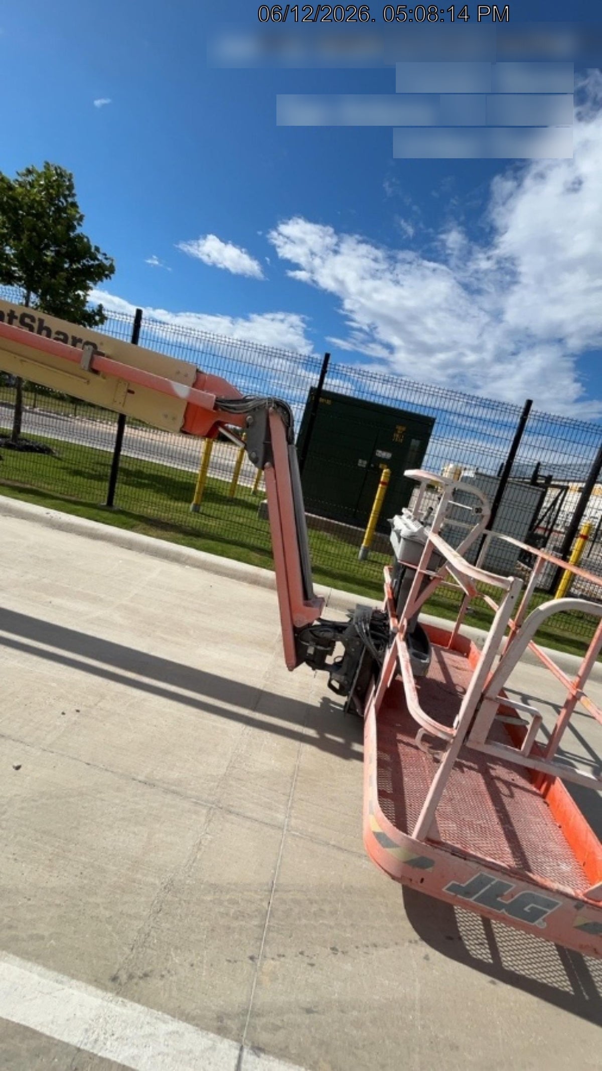 2022 JLG EC600SJ