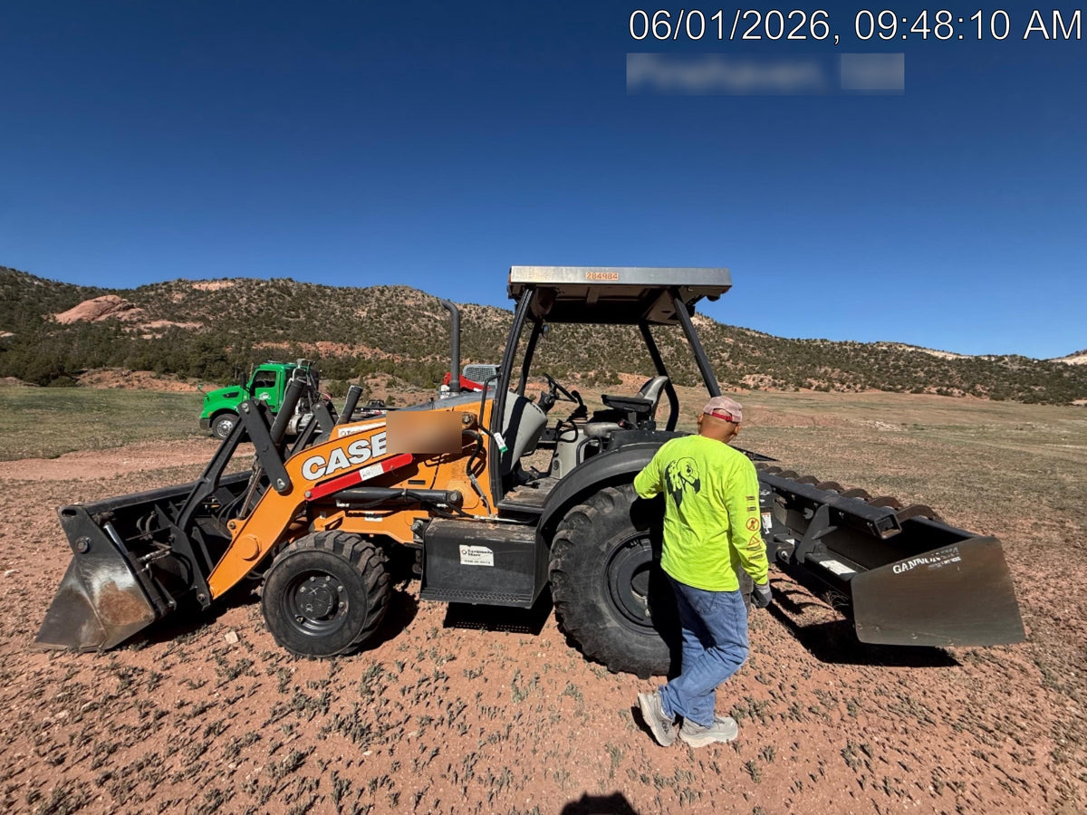 2023 CASE 570N EP