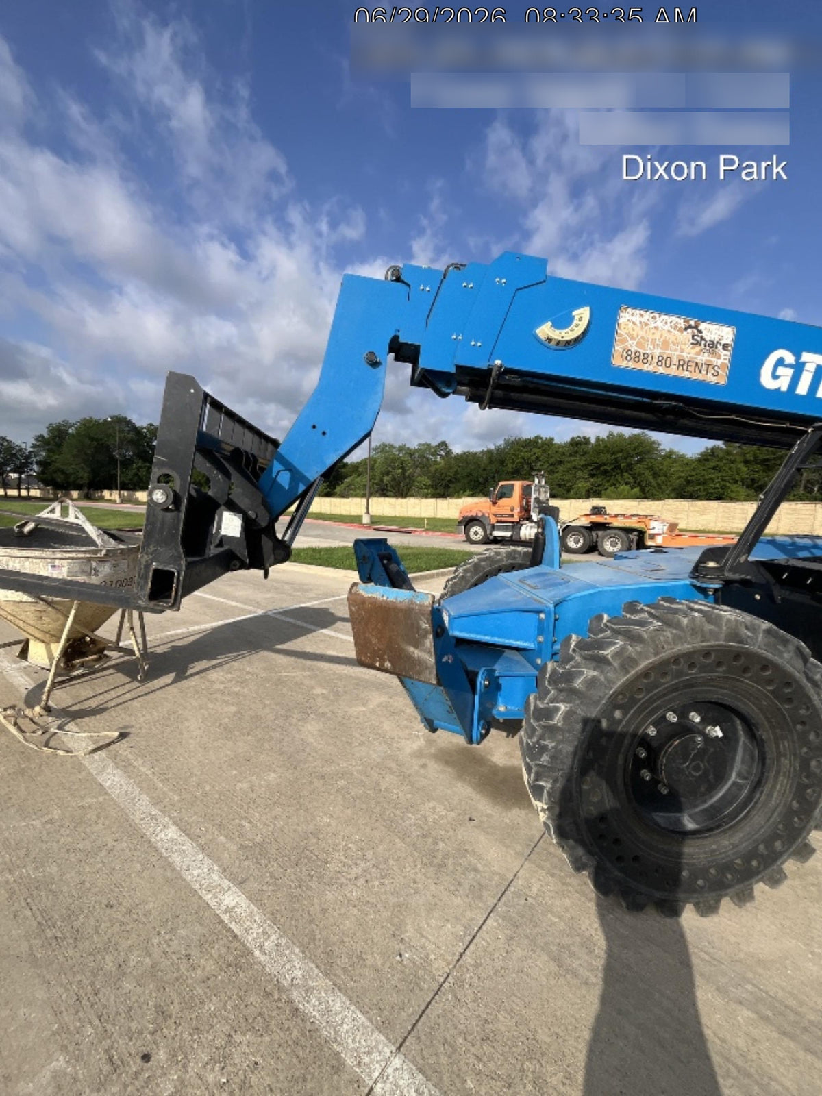 2017 GENIE GTH-1056