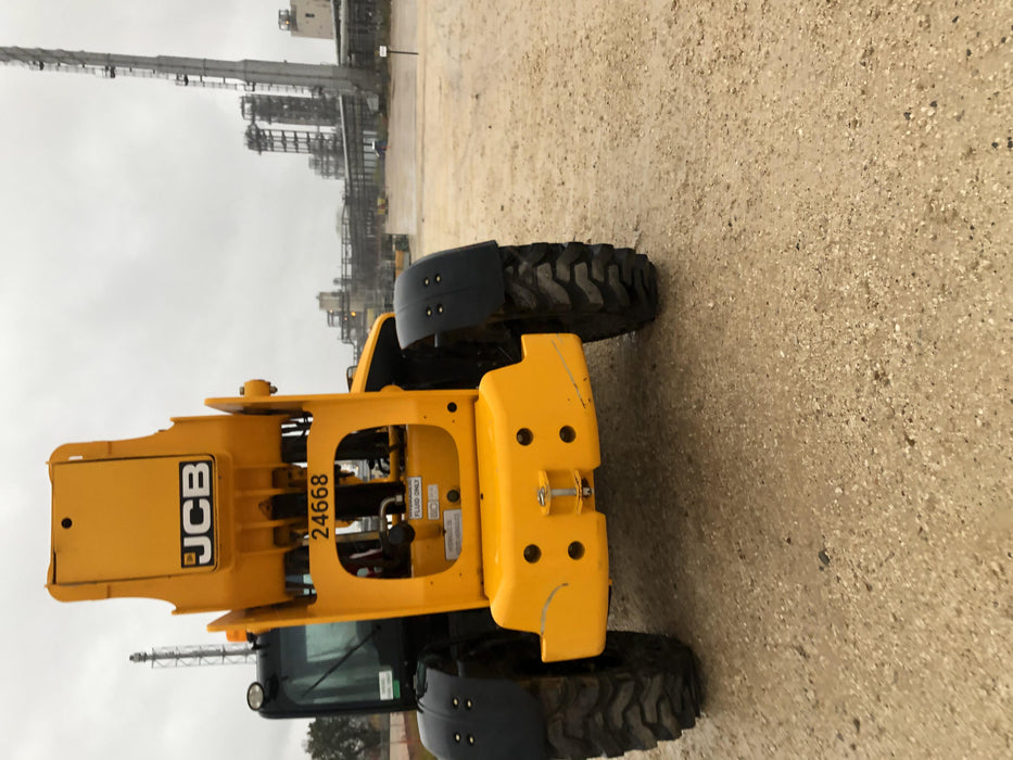 2019 JCB 512-56 74 HP w/CAB/HVAC, Beacon, Aux Hydraulics, Worklights, Solid Tires w/60" Carriage/Forks