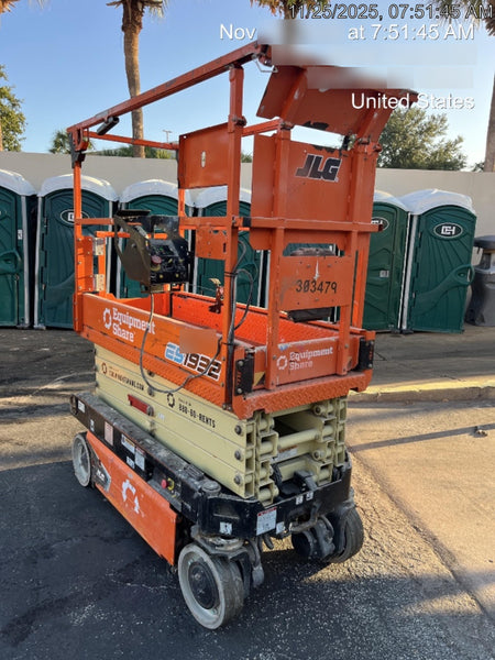 2023 JLG ES1932