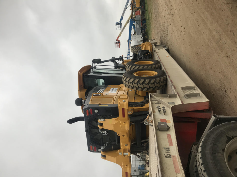 2019 JOHN DEERE 672G