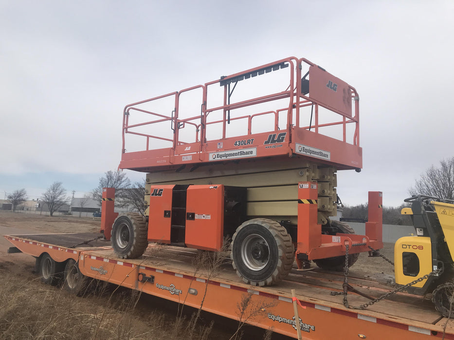 2019 JLG 430LRT