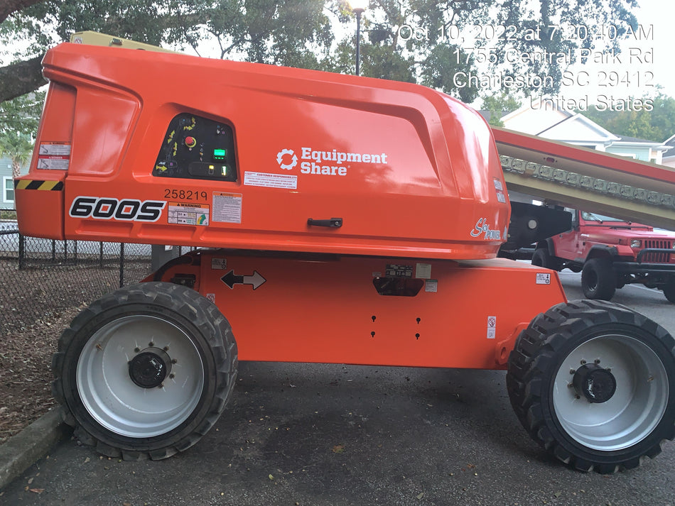 2022 JLG 600S