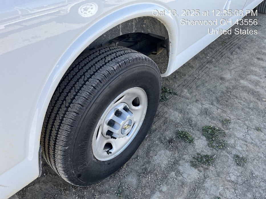 2023 CHEVROLET Express Van - Rental