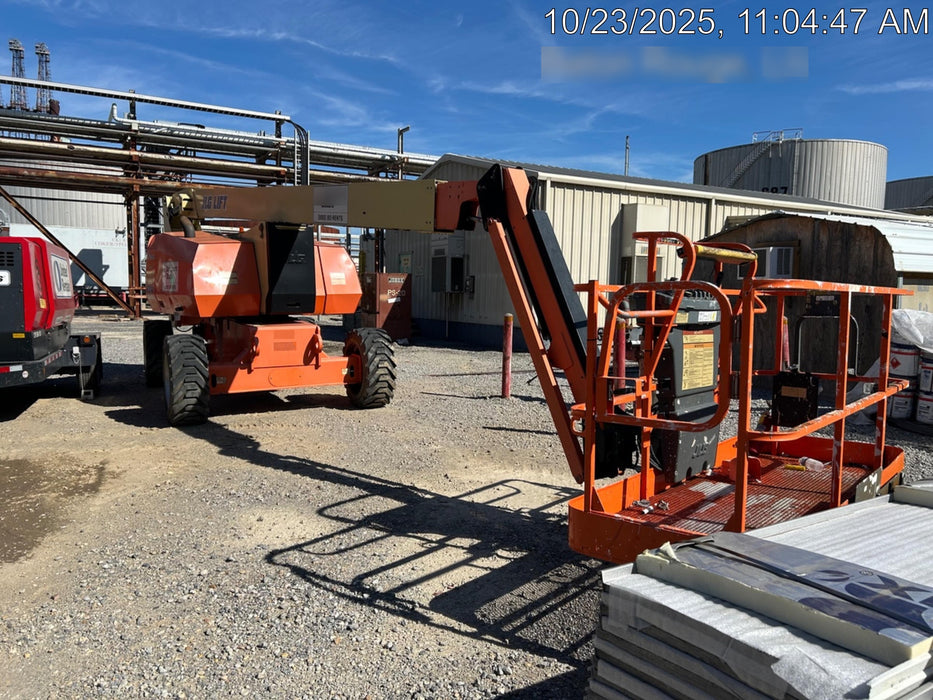2019 JLG 800AJ