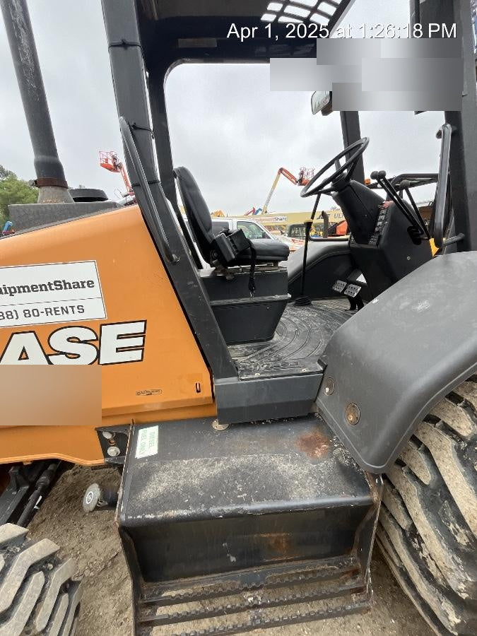 2019 CASE 588H