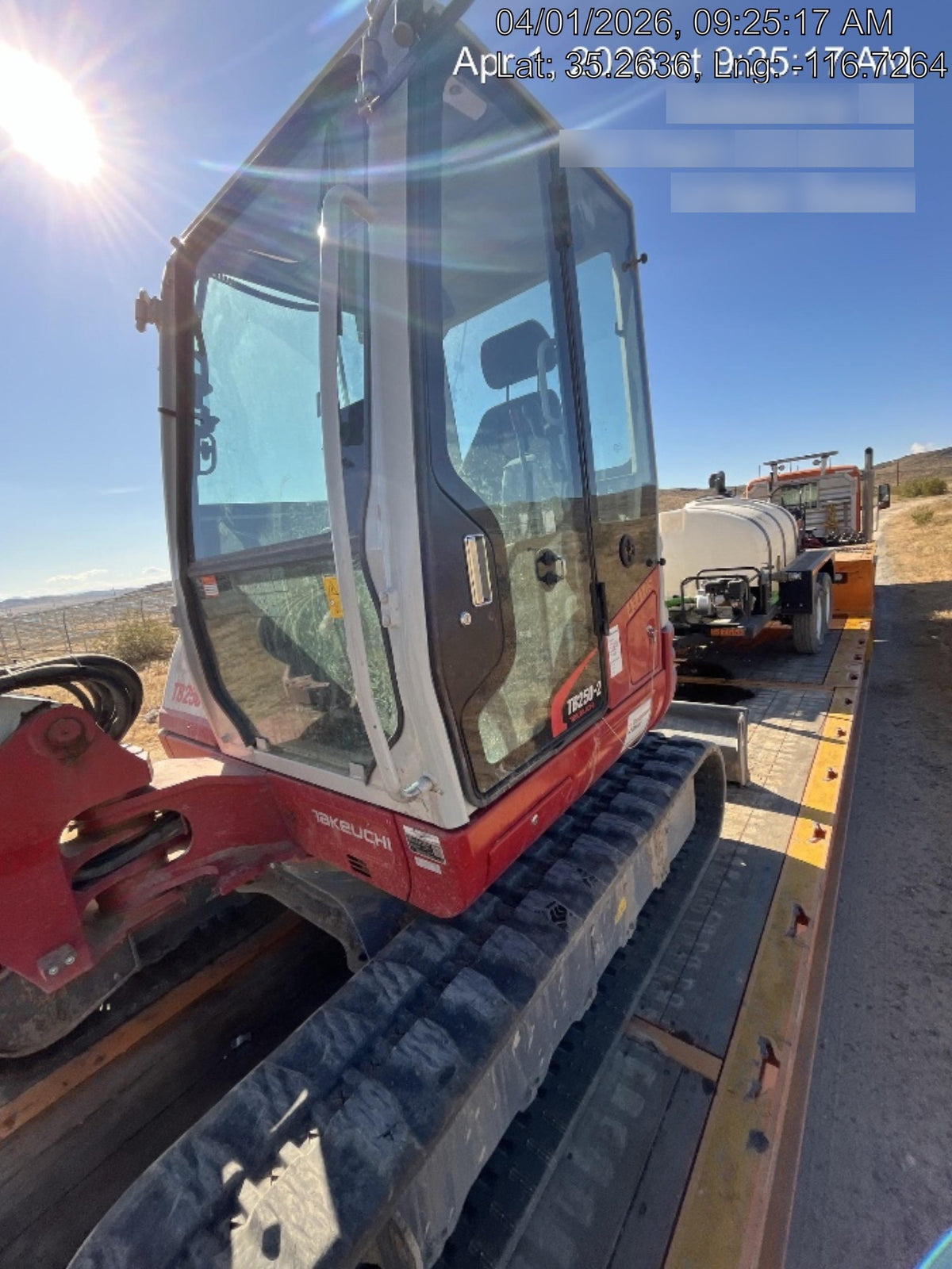 2024 TAKEUCHI TB250-2CR