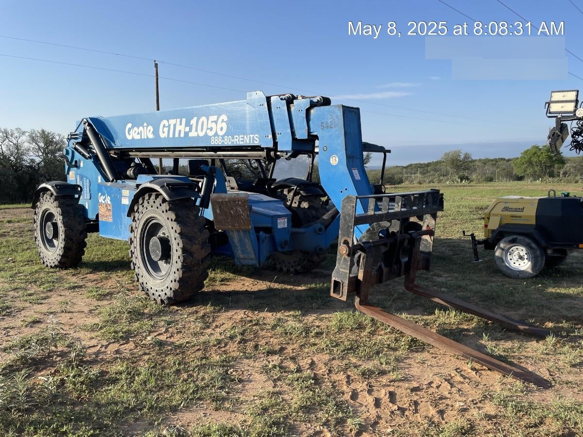 2017 Genie GTH-1056 Genie GTH1056, Solid Tires, 60" carriage, Light Kit, Open ROPS