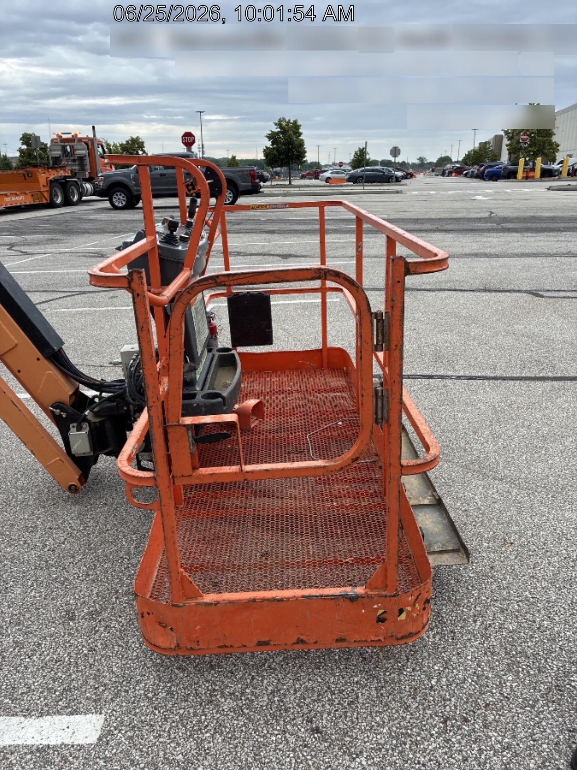 2022 JLG 860SJ