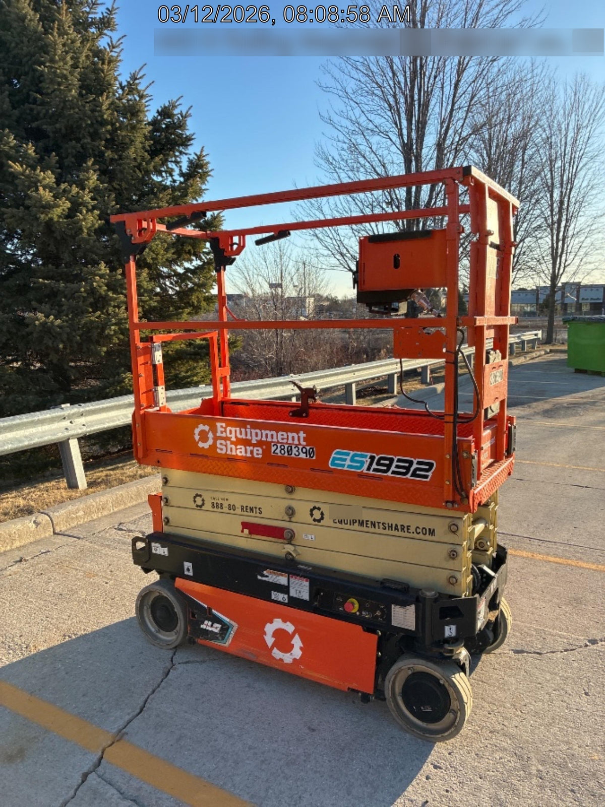 2022 JLG ES1932