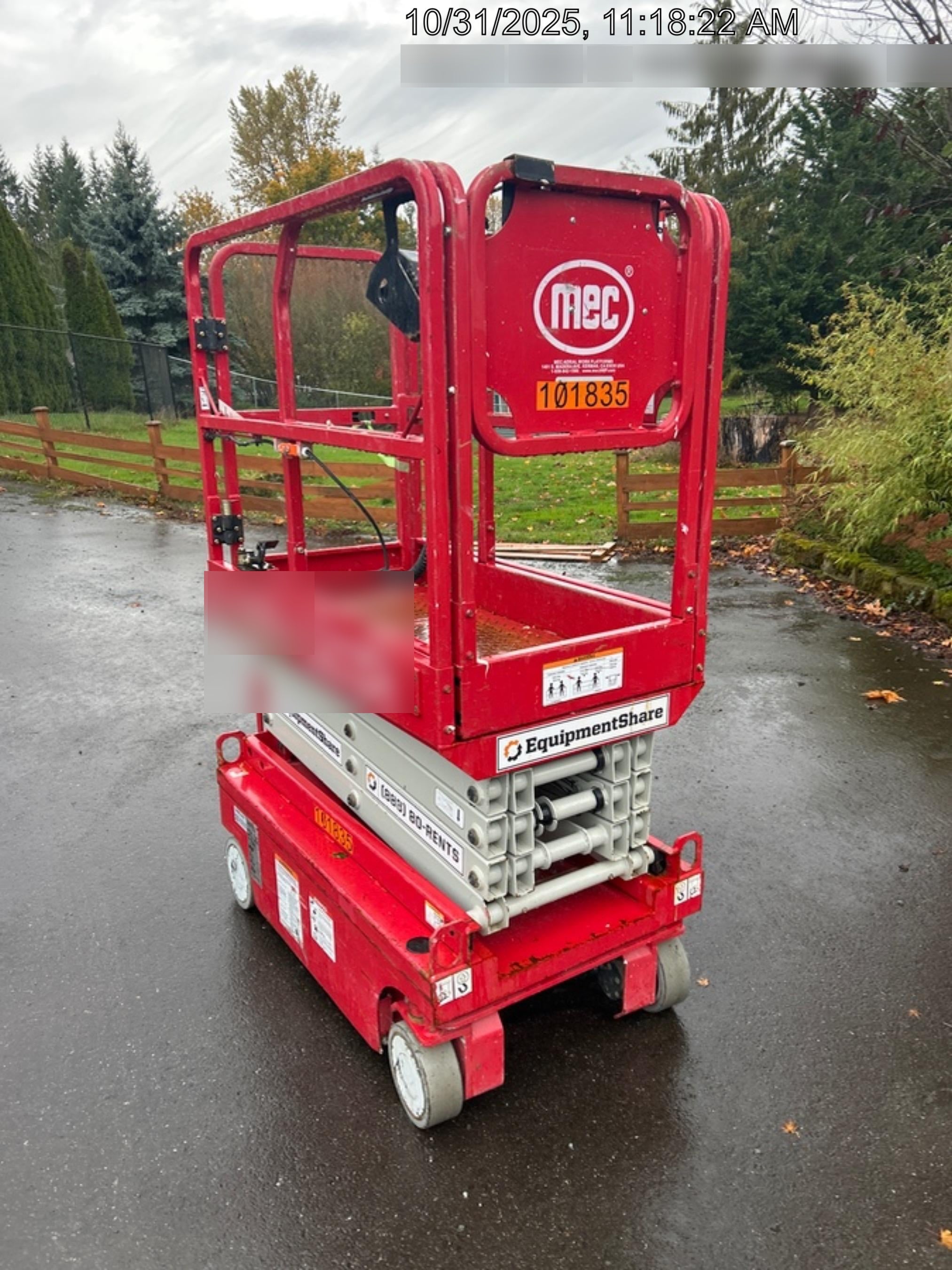 2020 MEC 1330SE Solid NM Tires, Steel Swing out Doors, LCS, Beacon, 900W Invertor