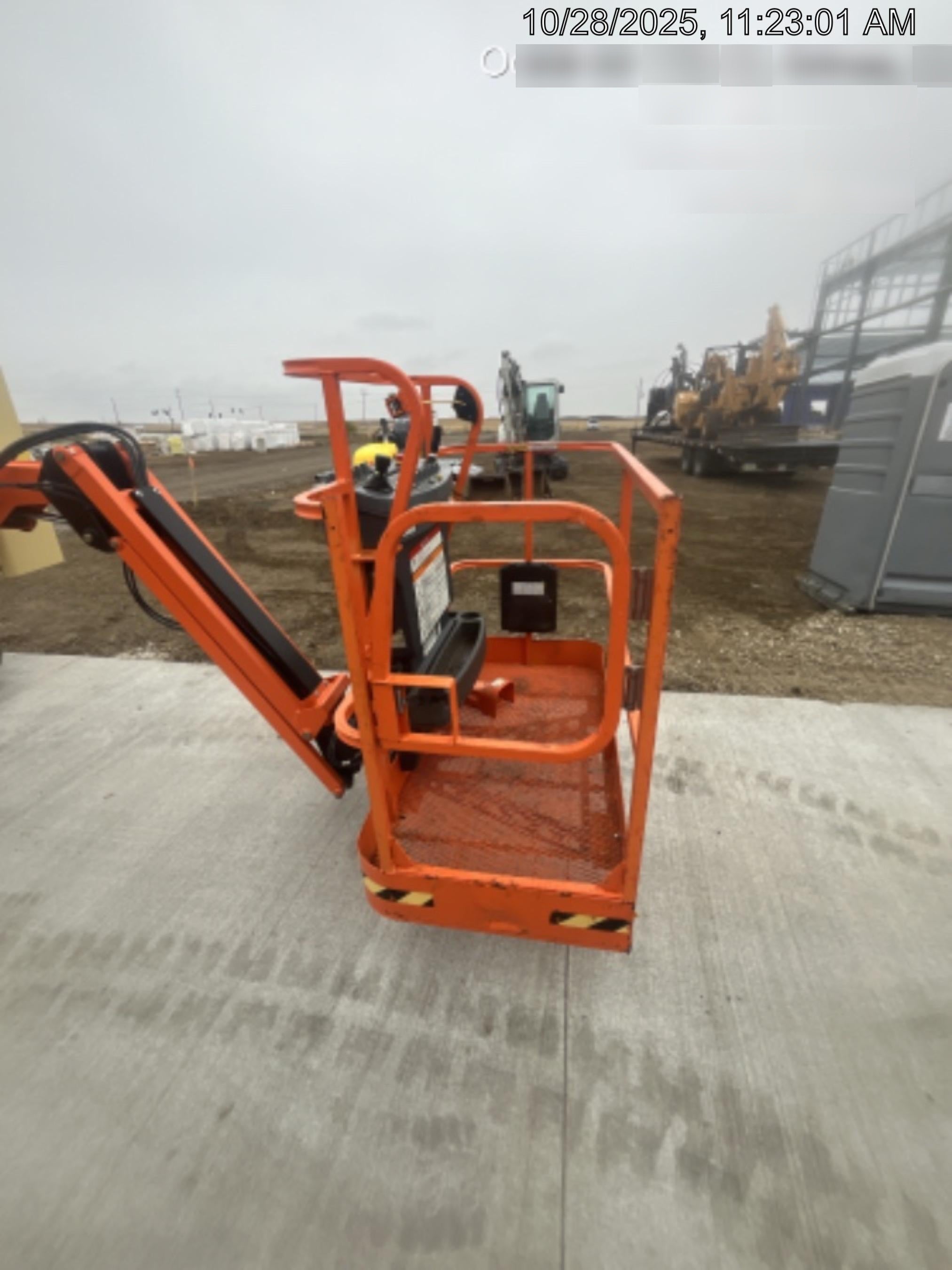 2023 JLG E450AJ