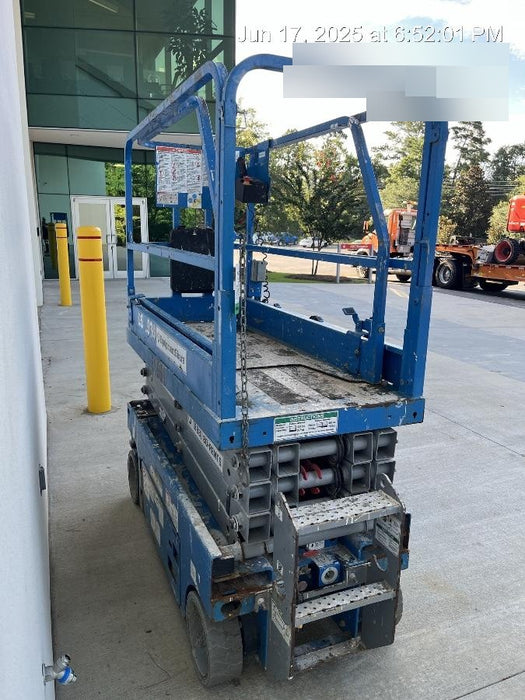 2019 Genie GS-1930 Fixed Rails with Chain Entry