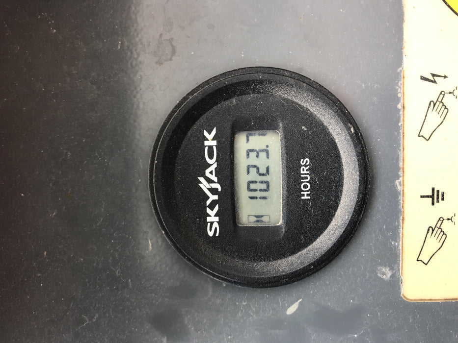 2017 SKYJACK SJ6832 RT