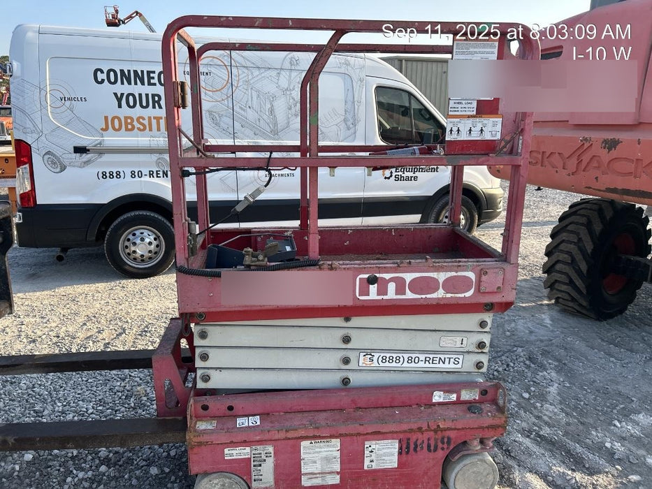 2017 Genie GTH-1056 Open Cab, Solid Tires