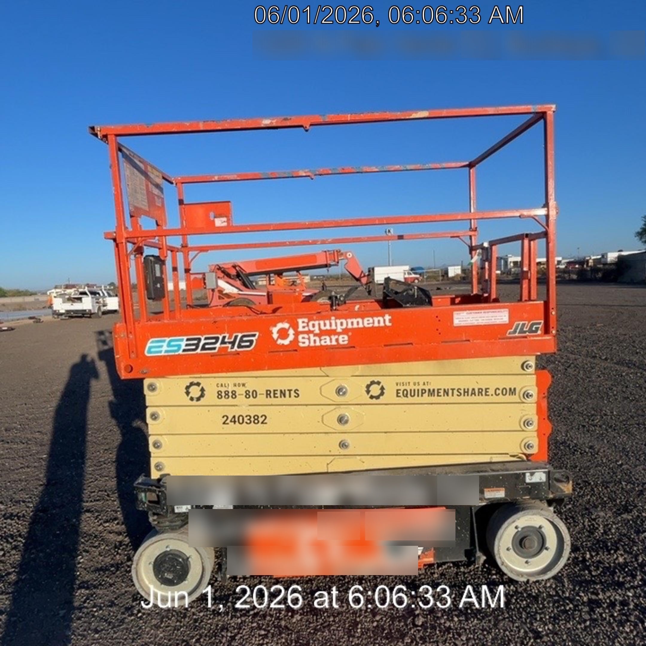 2022 JLG ES3246