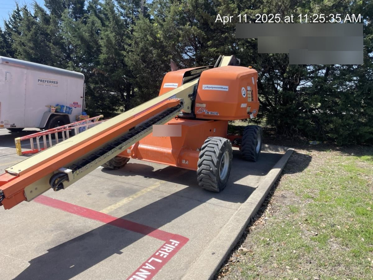 2020 JLG 400S