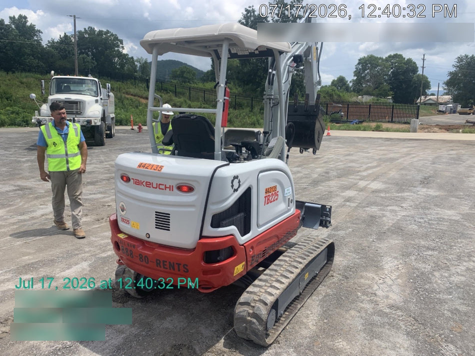 2023 TAKEUCHI TB225R