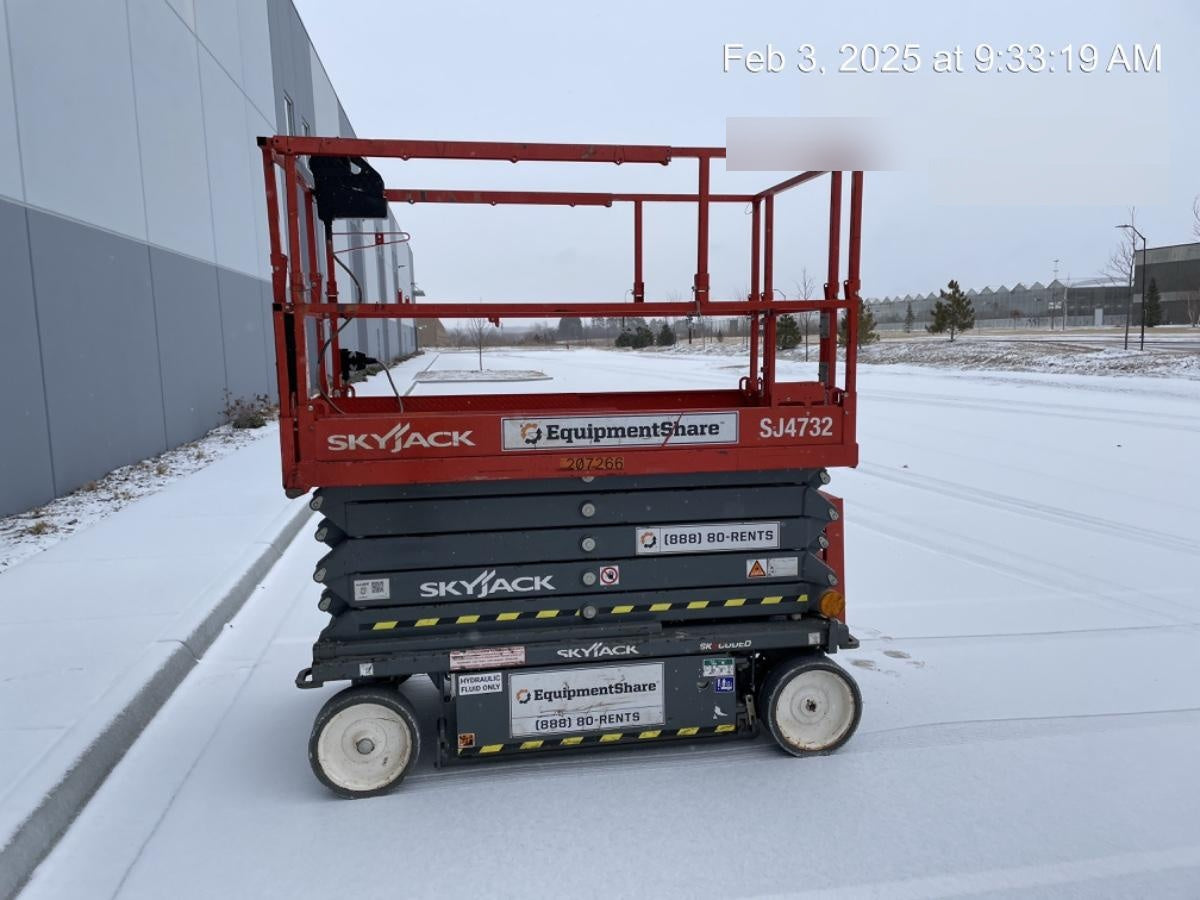 2022 SKYJACK SJ4732