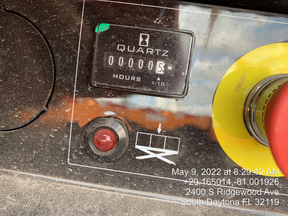 2022 JLG ES1932