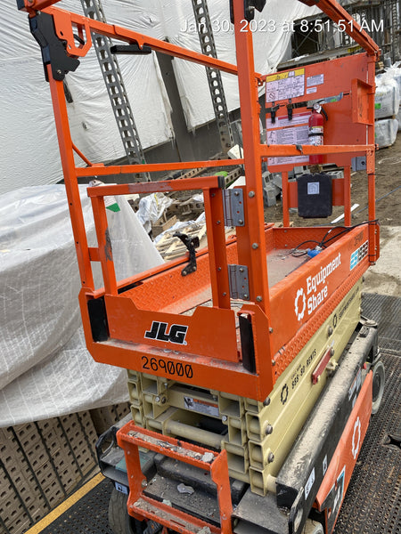 2022 JLG ES1932