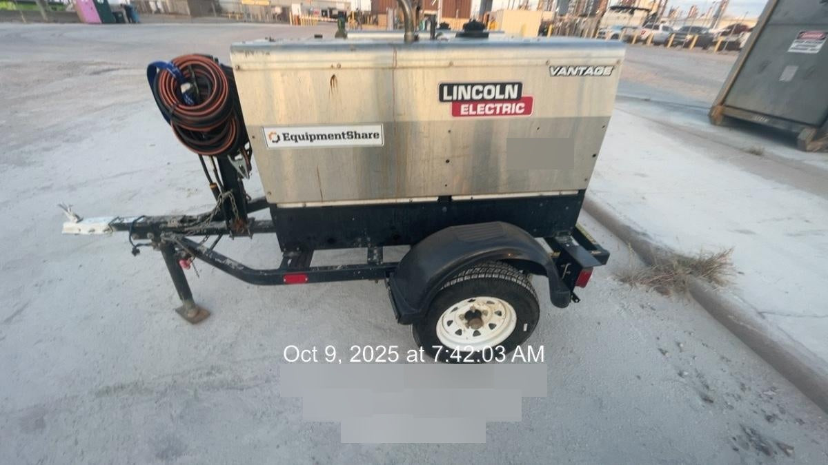 2019 Lincoln Electric Vantage 322 Ready-Pak 3, Two Wheel Trailer, Fender and Light Kit, Cable Rack