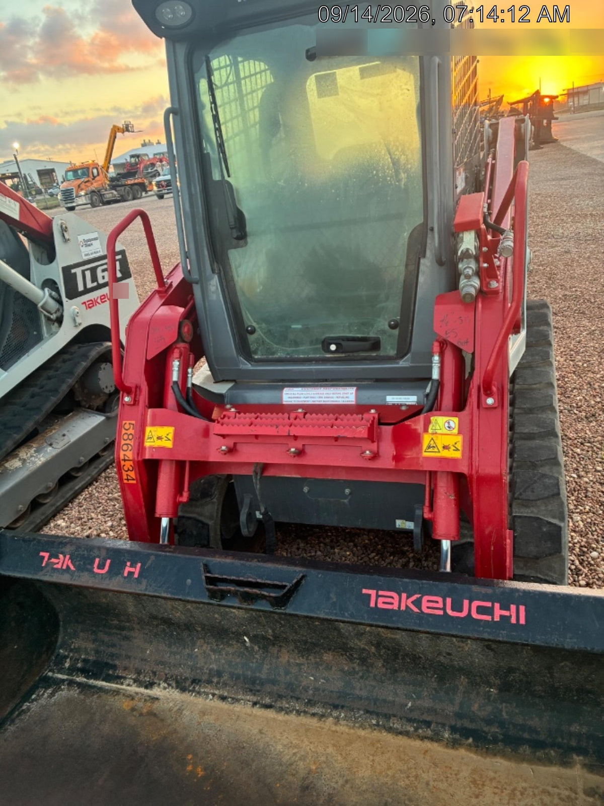 2025 TAKEUCHI TL8R2-CR
