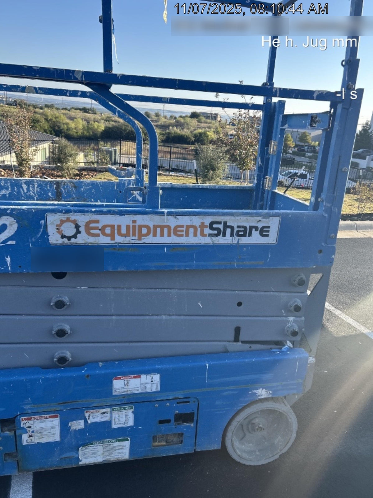 2019 Genie GS-2632 Folding rails with half height swing gate