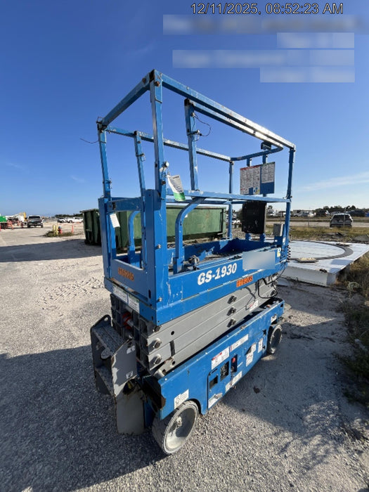 2020 Genie GS-1930 Solid Non Marking Tires, Beacon, Folding rails with half height swing gate