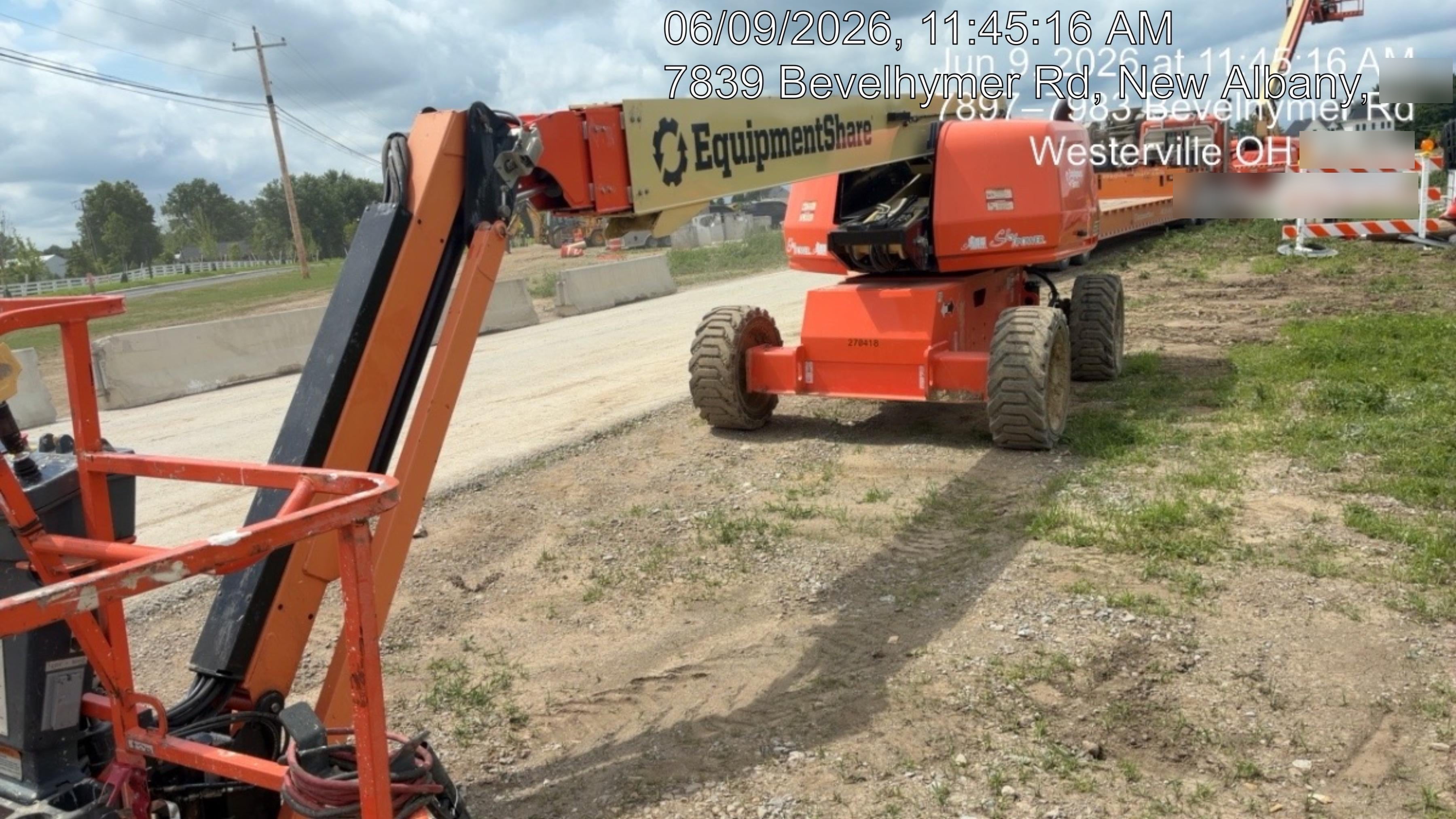 2022 JLG 660SJ