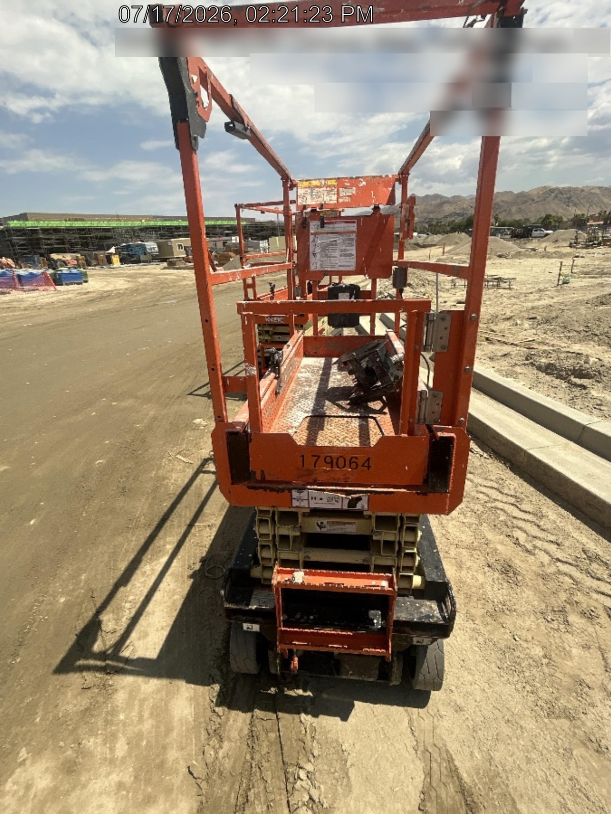 2021 JLG ES1932