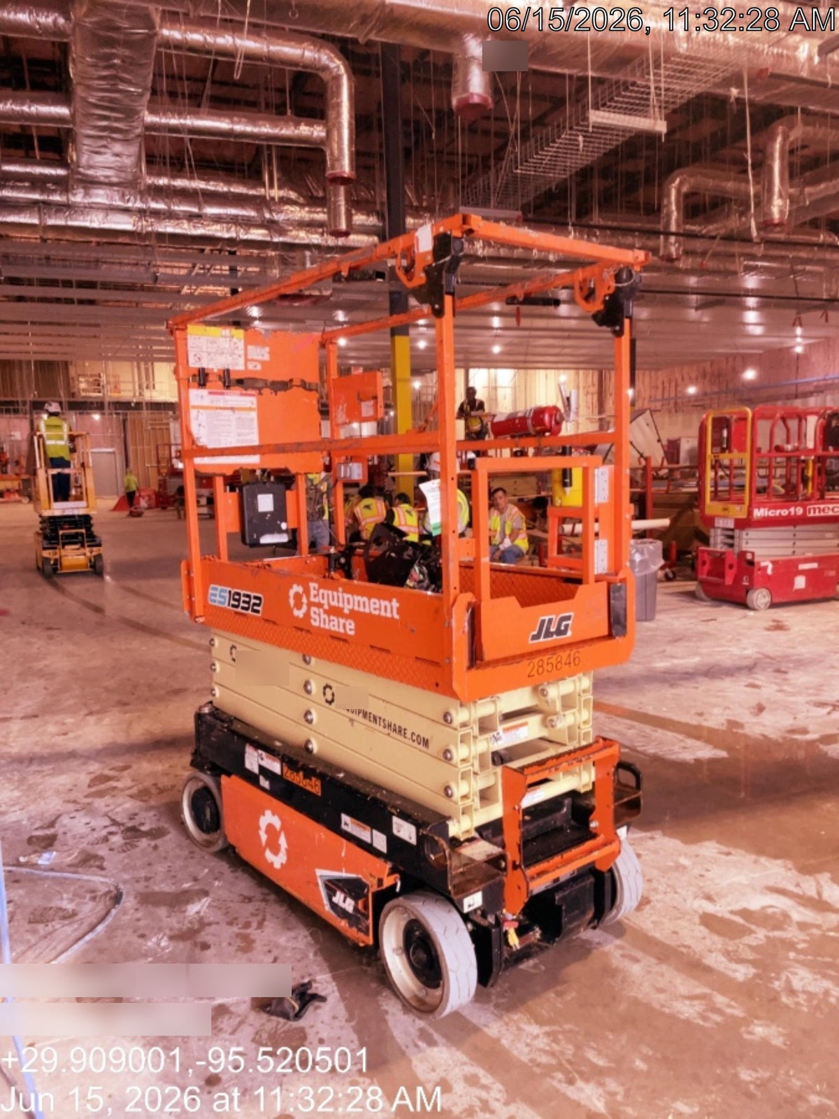 2022 JLG ES1932