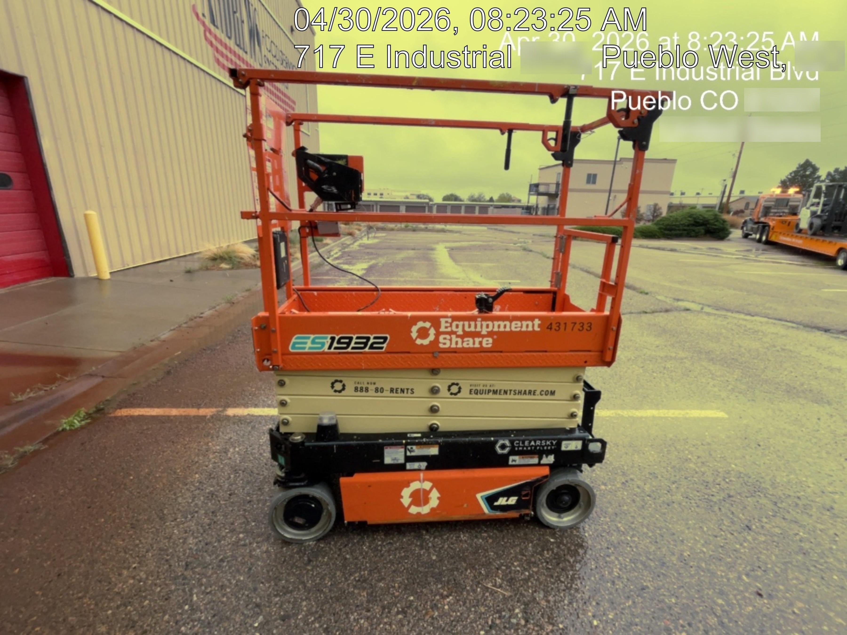 2024 JLG ES1932