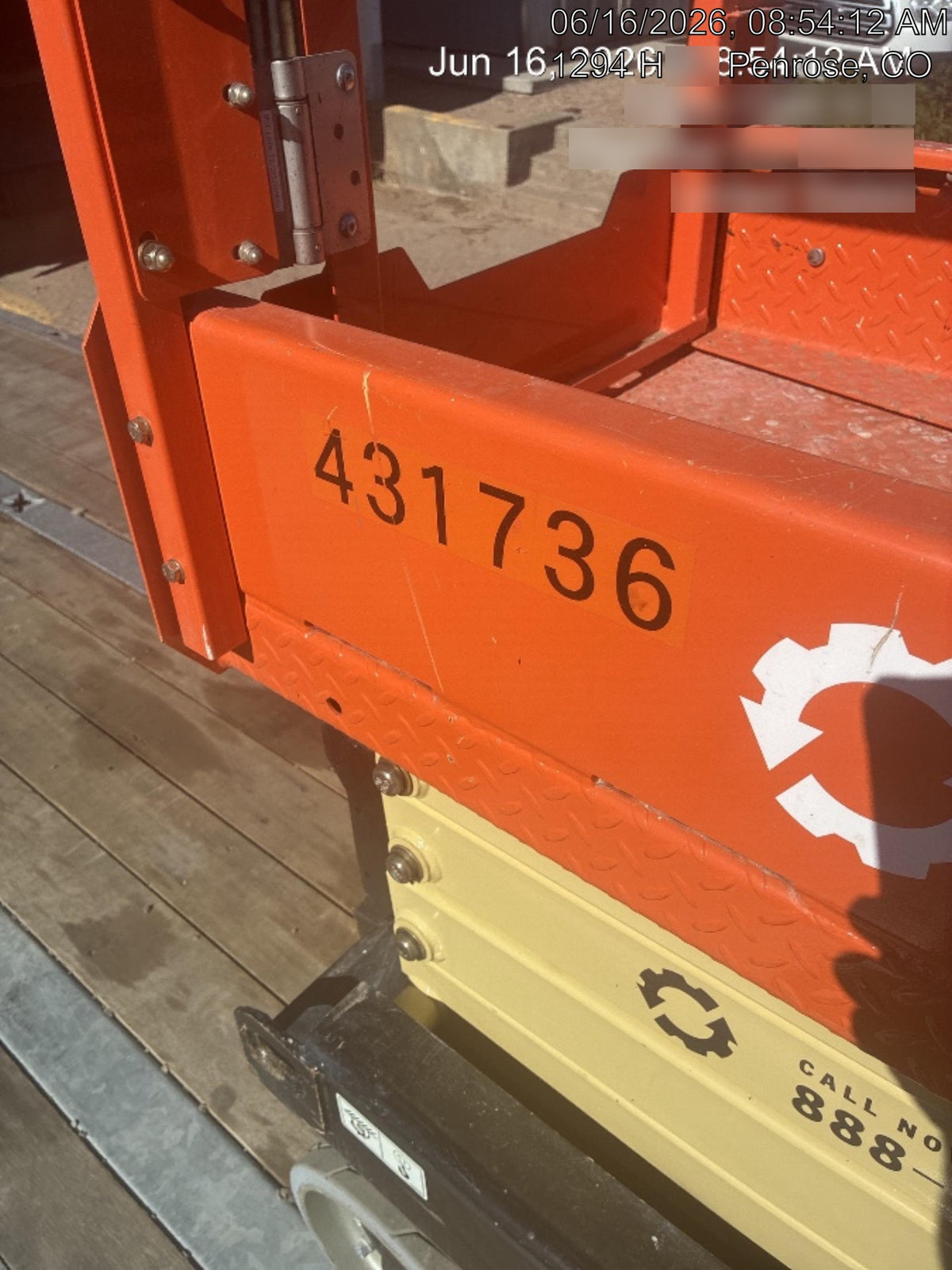 2024 JLG ES1932