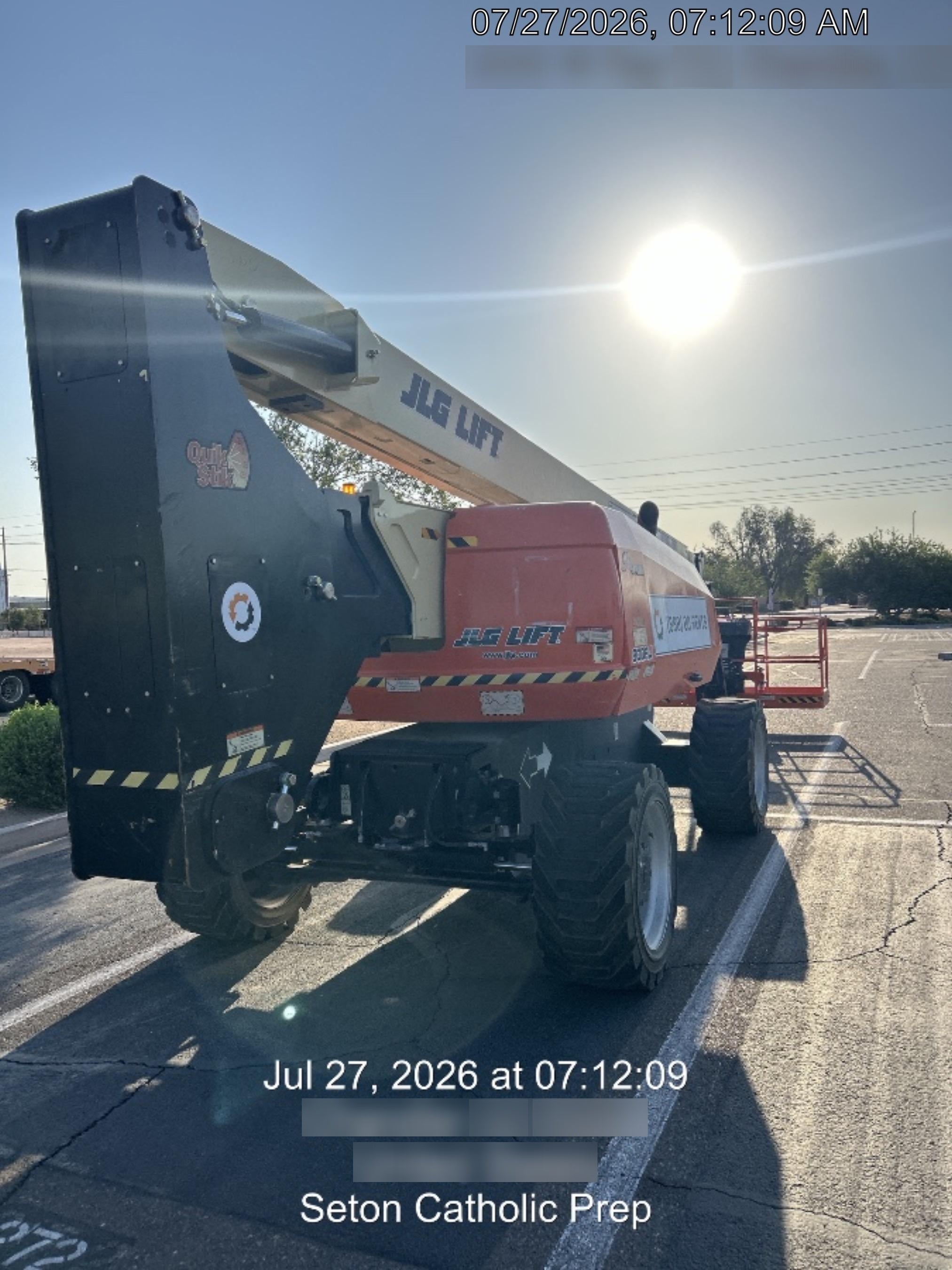 2023 JLG 800AJ
