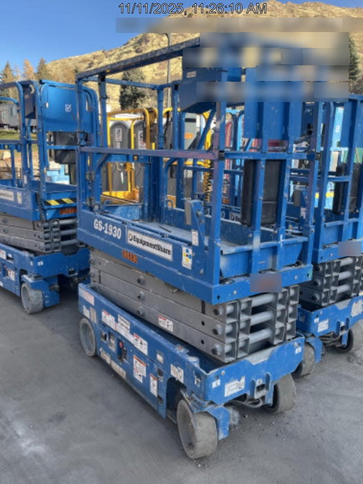 2020 Genie GS-1930 Solid Non Marking Tires, Beacon, Folding rails with half height swing gate